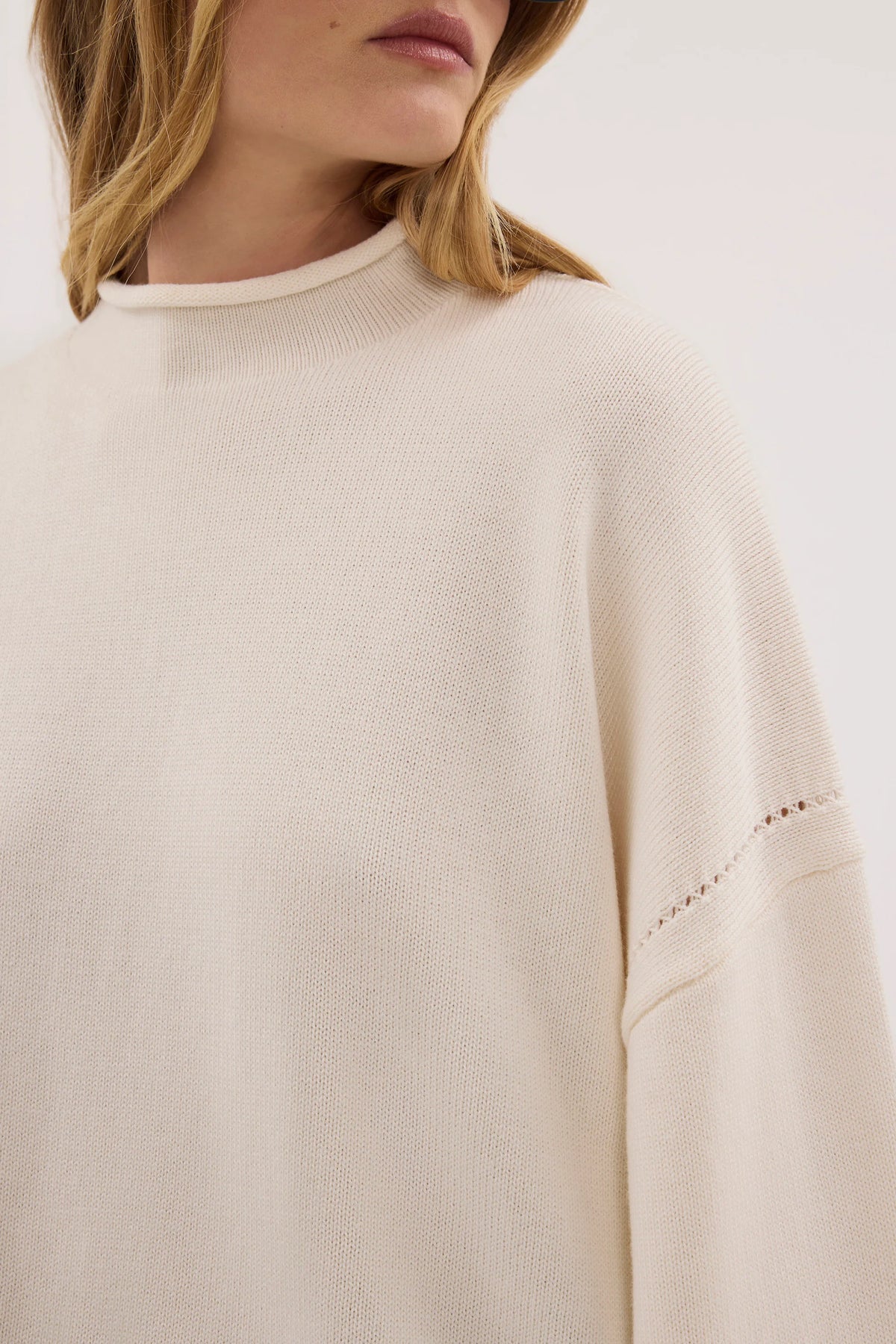 Moda Fashion Tarian Off-White Knit Jumper for Women with Funnel Neck